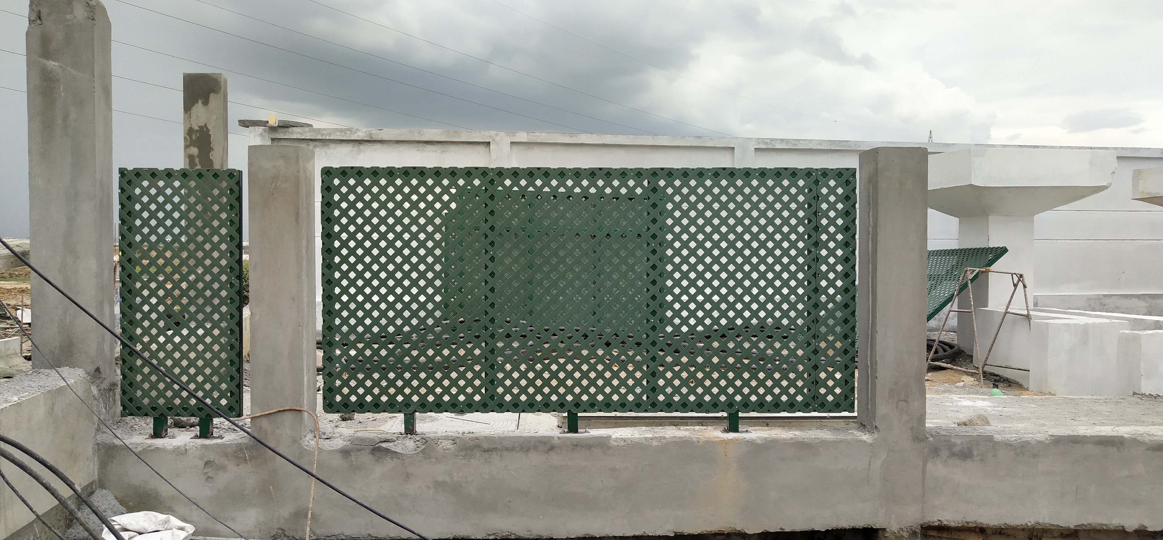 DG Yard & Transformer Lattice Fencing